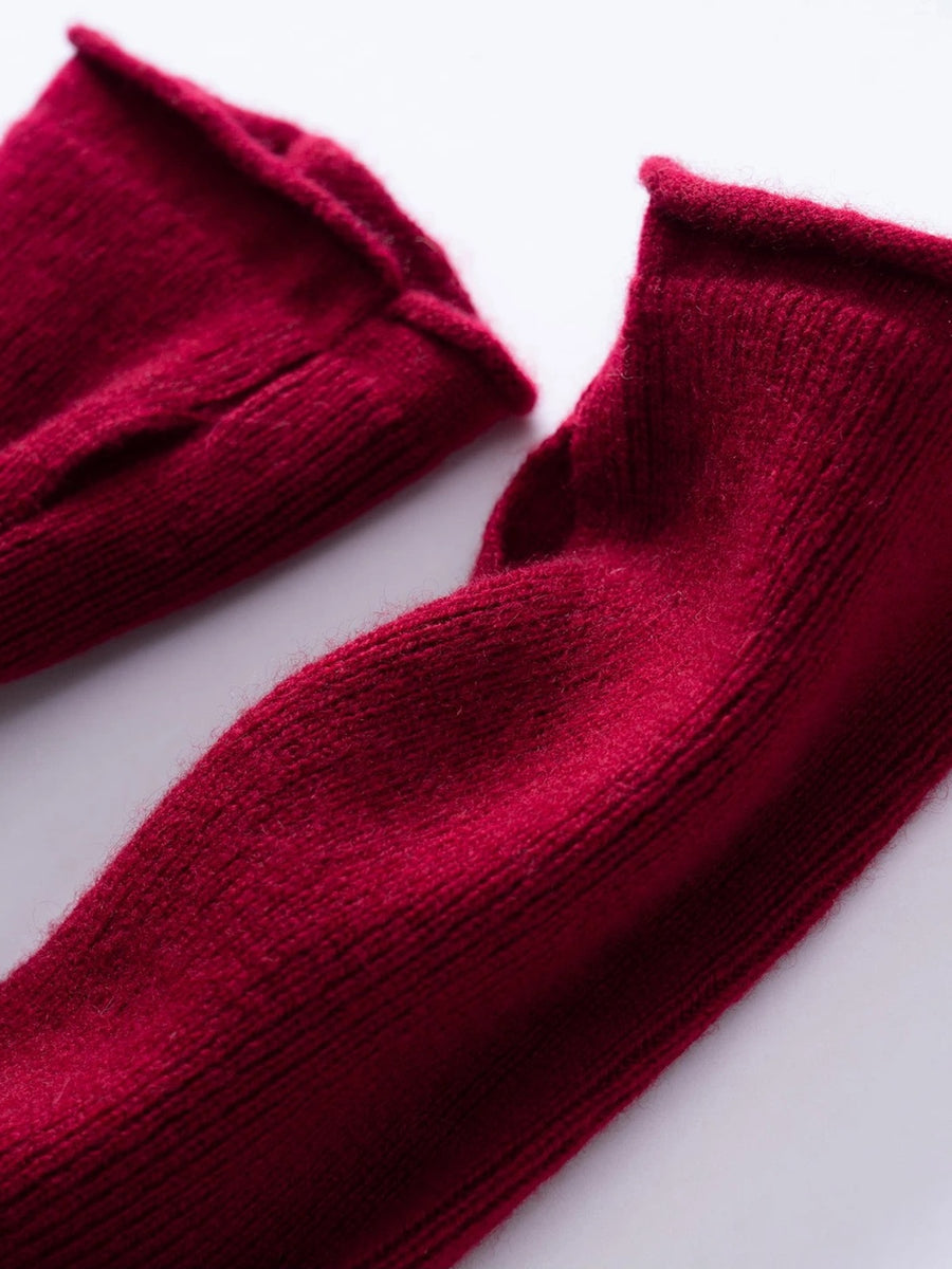 Opera — Burgundy