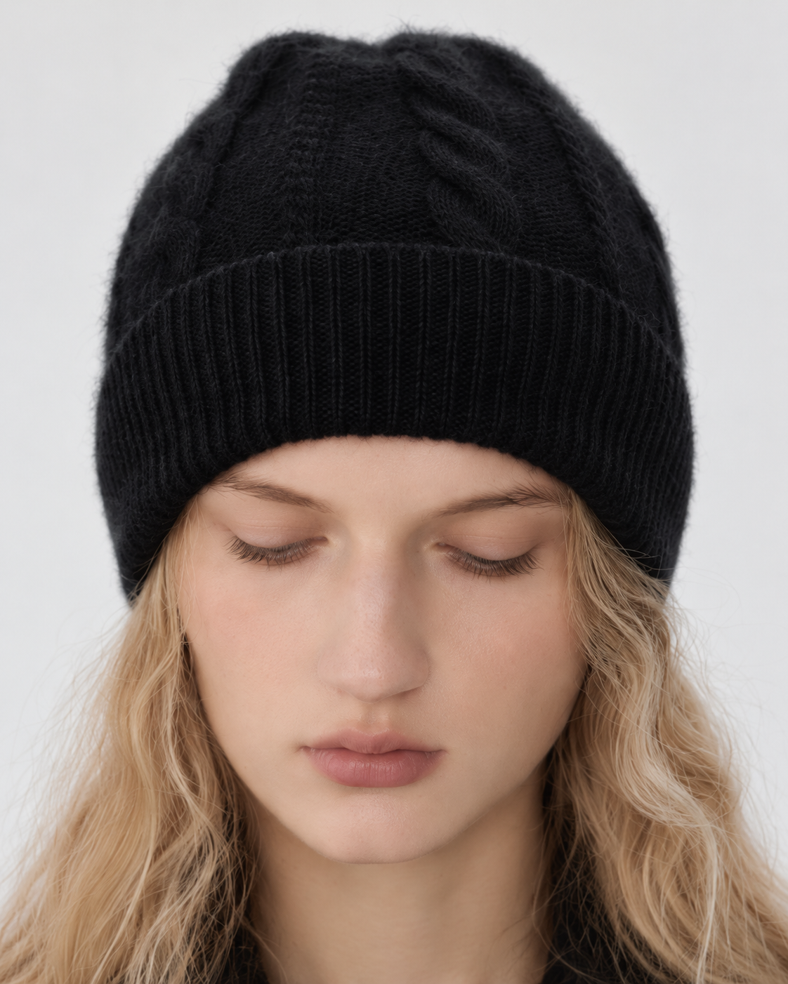 Pinecone — Black — 04