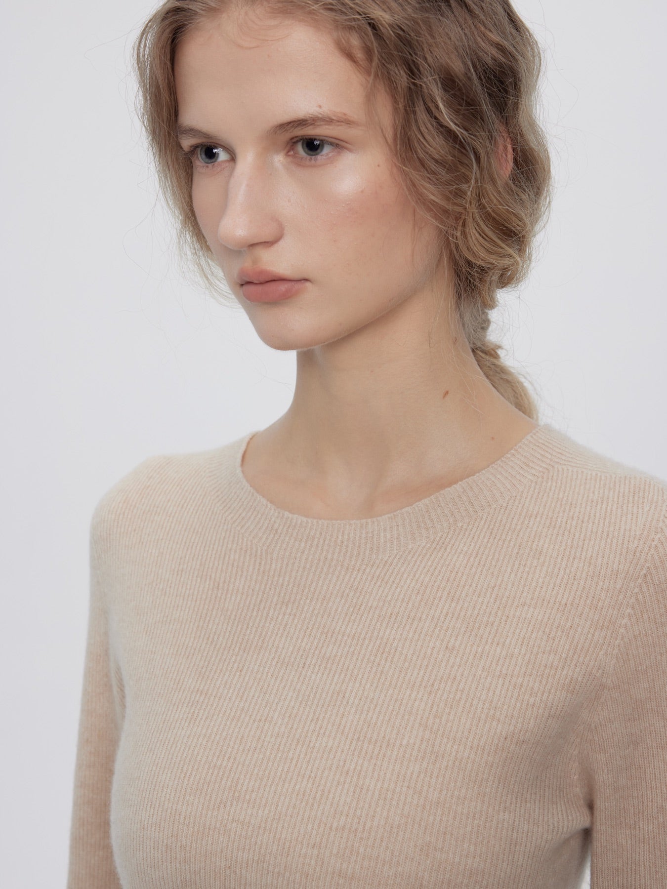 Classic cashmere close to the skin